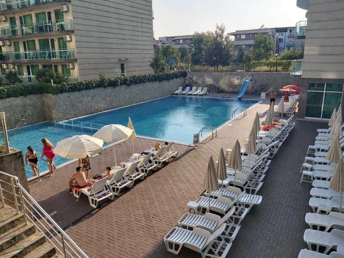 Clara Sea View Apartment *