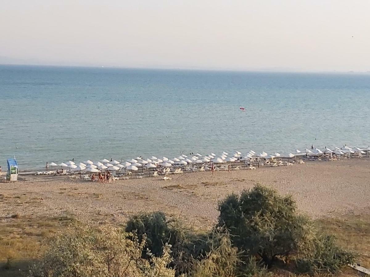 Clara Sea View *